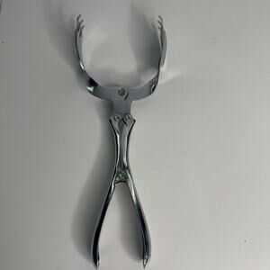 Vintage HANDY THINGS 1950’s Salad Serving Tongs Squeeze Open